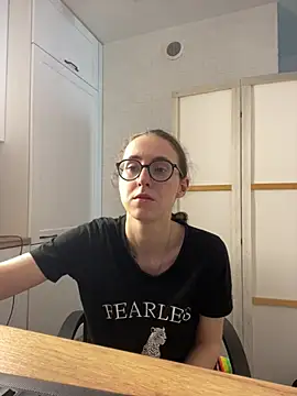 MartiniiSelenna online show from June 28, 2026, 5:47 am