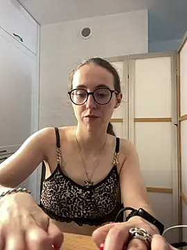 MartiniiSelenna online show from July 1, 2026, 5:52 am