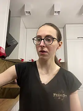 MartiniiSelenna online show from February 16, 2026, 6:34 am