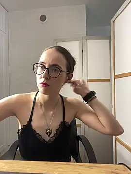 MartiniiSelenna online show from July 28, 2026, 11:17 am