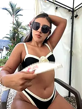 Rose-euphoria online show from September 11, 2025, 1:22 pm