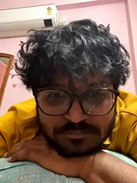 Snapshot of Yours_Teluguboii chatting on October 12, 2025, 6:31 pm Yours Teluguboii online show from October 12, 2025, 6:31 pm