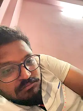 Snapshot of Yours_Teluguboii chatting on October 26, 2025, 10:48 am Yours Teluguboii online show from October 26, 2025, 10:48 am