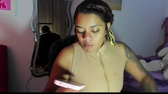 ladyrd1 online show from September 13, 2025, 10:21 pm