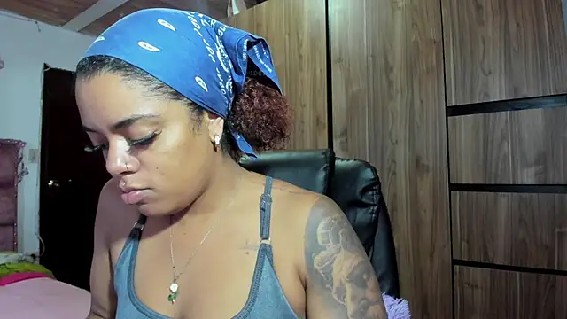 ladyrd1 online show from March 26, 2026, 11:24 pm