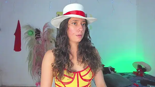 Snapshot of lovely_kitt chatting on June 15, 2026, 12:12 am lovely kitt online show from June 15, 2026, 12:12 am