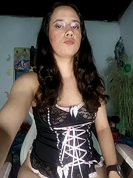lovely kitt online show from April 29, 2026, 3:00 am