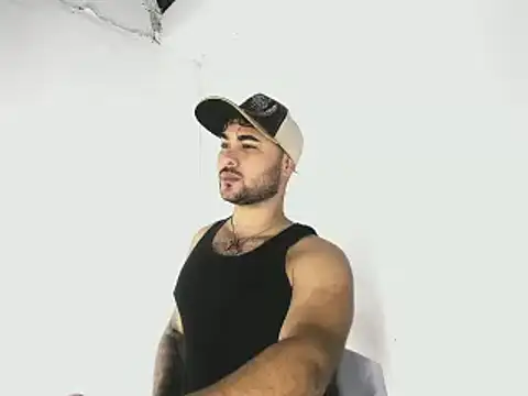 Sebas-hott online show from October 15, 2025, 10:29 pm