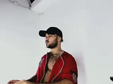 Sebas-hott online show from October 26, 2025, 11:05 pm