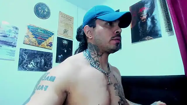 Snapshot of Van_Velckan chatting on June 7, 2026, 3:23 am Van Velckan online show from June 7, 2026, 3:23 am