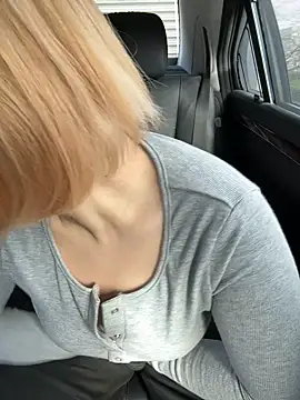 Snapshot of Rei1216xo chatting on November 28, 2025, 2:01 am Rei1216xo online show from November 28, 2025, 2:01 am