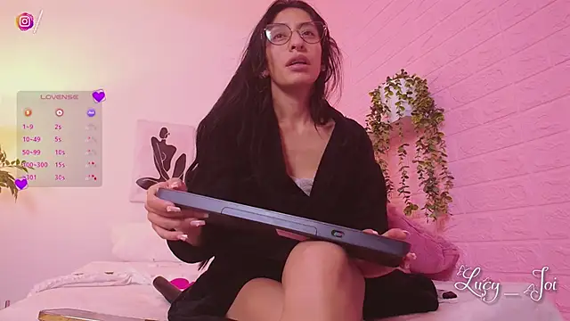 Snapshot of Lucy_joi chatting on March 16, 2026, 5:44 am Lucy joi online show from March 16, 2026, 5:44 am