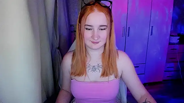 KeiraNight online show from May 3, 2026, 1:47 pm