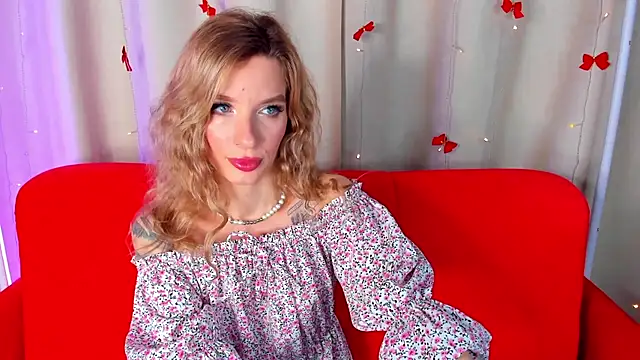 Snapshot of AlinaLovelyX chatting on February 19, 2026, 1:24 am AlinaLovelyX online show from February 19, 2026, 1:24 am