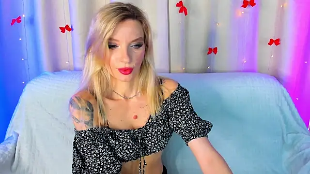 AlinaLovelyX online show from April 23, 2026, 7:59 am