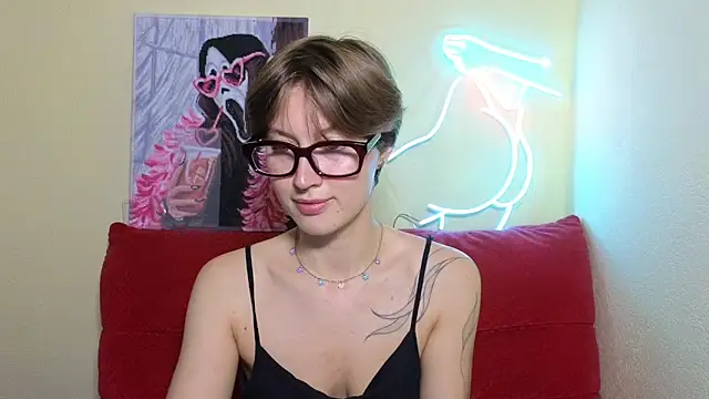 MalvinaBlum online show from September 13, 2025, 5:18 am