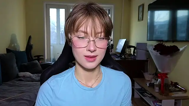 MalvinaBlum online show from February 15, 2026, 10:47 am