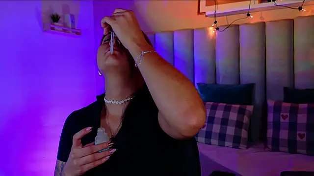 alaia-rogers online show from October 21, 2025, 11:20 am