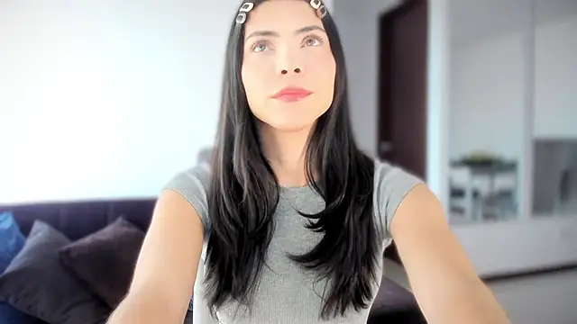 angelturned001 online show from September 11, 2025, 7:25 pm