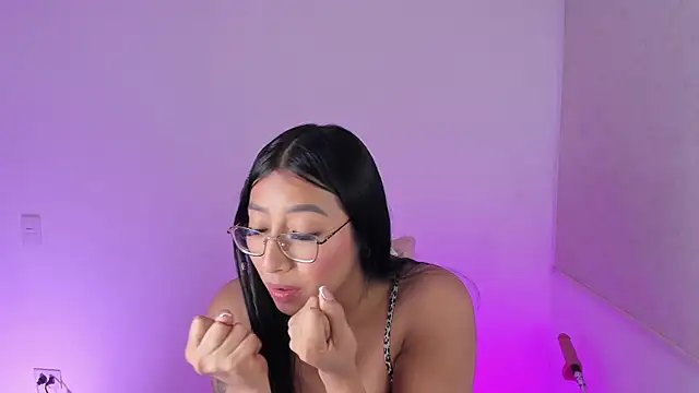 isa bellaa0 online show from February 5, 2026, 4:41 am