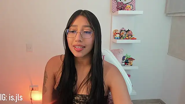 isa bellaa0 online show from September 14, 2025, 4:13 am