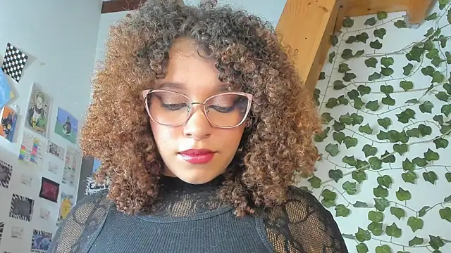 Ada gales  online show from December 5, 2024, 2:58 am