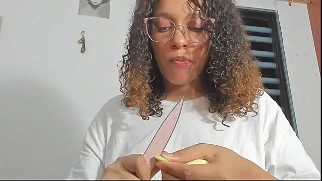 Ada gales  online show from November 21, 2025, 4:44 am