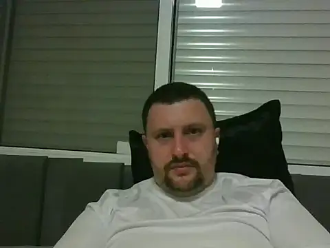 Snapshot of tropical_guy90 chatting on March 23, 2026, 4:12 am tropical guy90 online show from March 23, 2026, 4:12 am