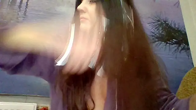 AliceTailor online show from June 8, 2026, 4:02 am