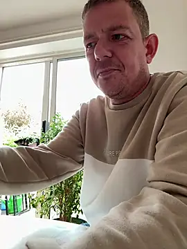 wright87 online show from April 10, 2026, 4:14 pm