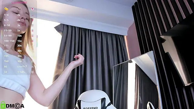 Polumna cute online show from October 19, 2025, 1:14 pm