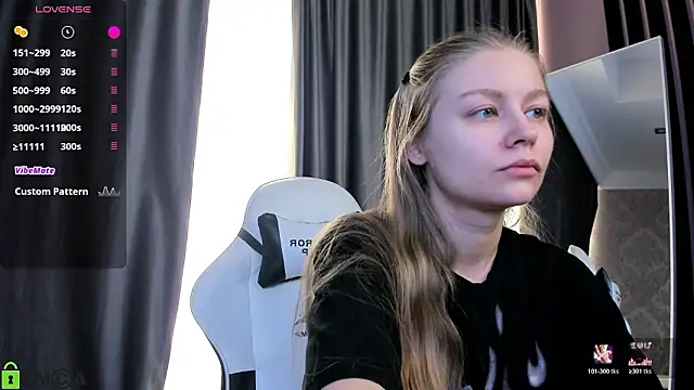 Snapshot of Polumna_cute chatting on March 5, 2026, 9:39 am Polumna cute online show from March 5, 2026, 9:39 am