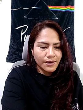 ZUCAAT online show from October 10, 2025, 4:13 am