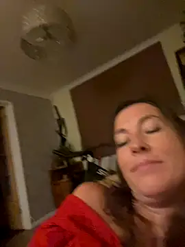 Lwhite1 online show from September 20, 2025, 11:43 pm