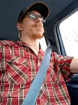 Snapshot of REDHAMMER_ chatting on March 23, 2026, 8:08 pm REDHAMMER online show from March 23, 2026, 8:08 pm