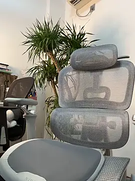 Annabody online show from March 10, 2026, 8:07 am