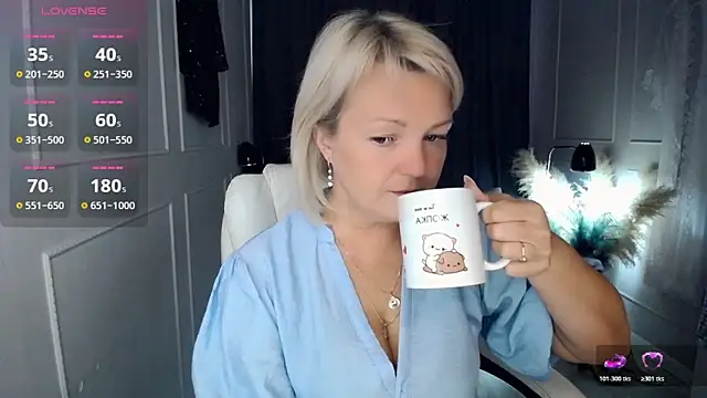 Snapshot of Juarnea chatting on June 6, 2026, 11:04 am Juarnea online show from June 6, 2026, 11:04 am