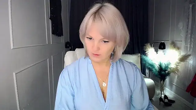 Juarnea online show from November 17, 2025, 8:07 am