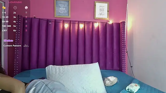 littleebonny online show from September 26, 2025, 12:56 pm