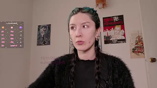 sunshine girl9 online show from November 19, 2025, 7:58 pm