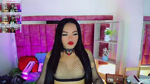 KayleighDreams  online show from July 28, 2026, 3:36 am