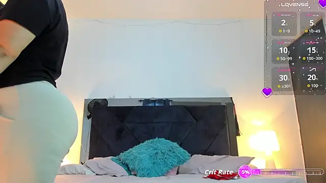 Aslhyn Gomez online show from July 18, 2026, 7:55 pm