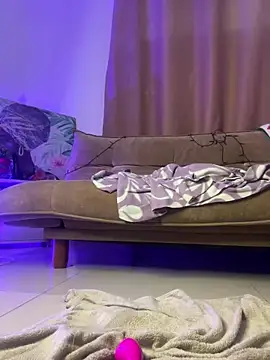 Charlotee  online show from January 28, 2025, 7:11 am