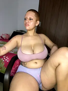 Charlotee  online show from September 13, 2025, 11:16 pm