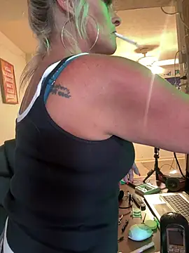 vixendoll87 online show from March 13, 2026, 8:14 pm