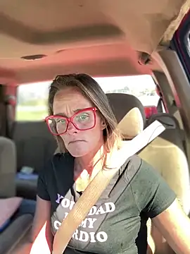 vixendoll87 online show from March 18, 2025, 7:01 pm