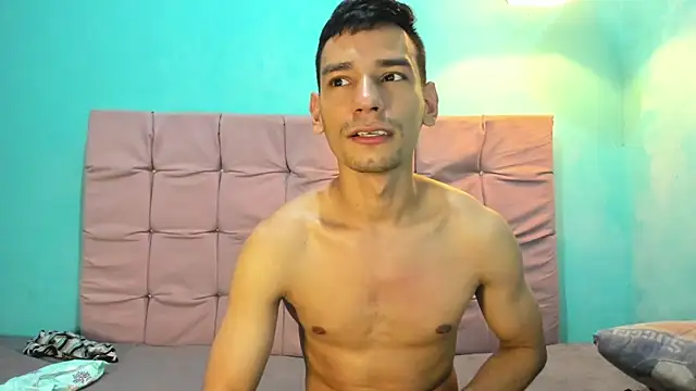 Brutal-sex-room-latino online show from January 3, 2025, 4:00 am