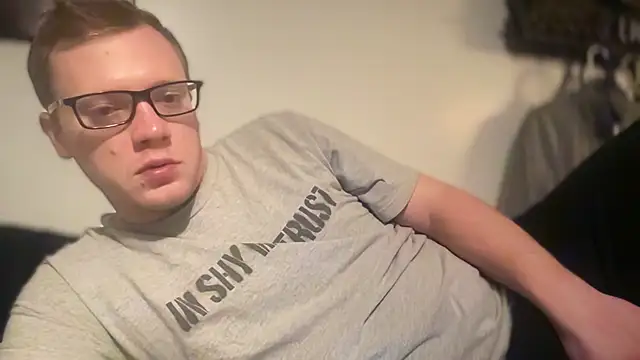 Snapshot of adamseed69 chatting on February 3, 2026, 6:33 am adamseed69 online show from February 3, 2026, 6:33 am