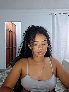 avellanatammy online show from June 18, 2026, 9:42 pm