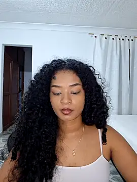 avellanatammy online show from May 7, 2026, 1:54 am